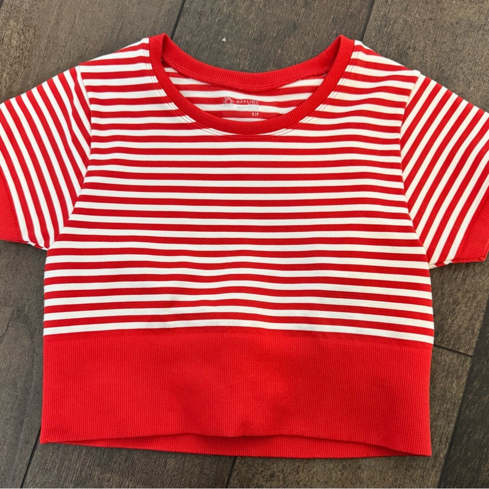 Aerie Red and White Cropped Shirt